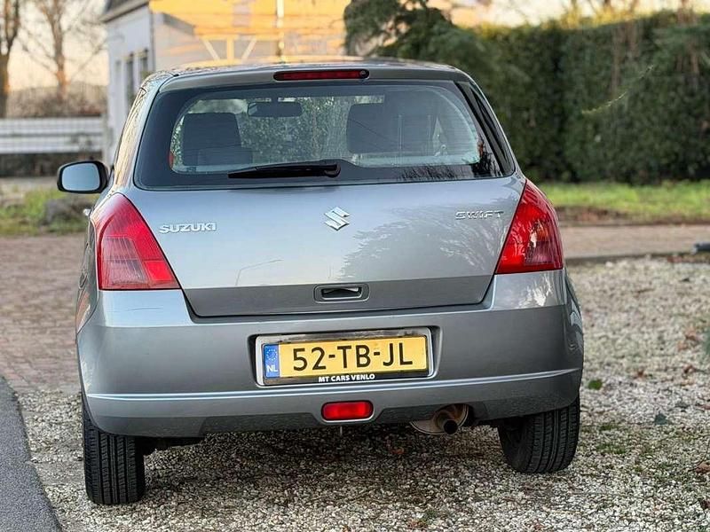 Occasion Suzuki Swift GLS 93 PK (68 kW) 2006 Grijs Hatchback