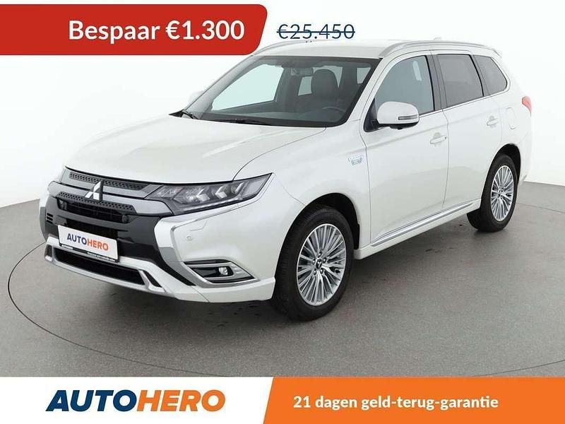 Wit Gebruikt 2020 Mitsubishi Outlander P-HEV Plus SUV | € 24.349 (Eerlijke prijs) - Afbeelding 1/3