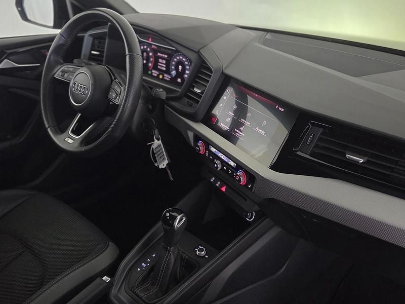 Occasion Audi A1 Sportback S-Line 2023 Zwart Hatchback