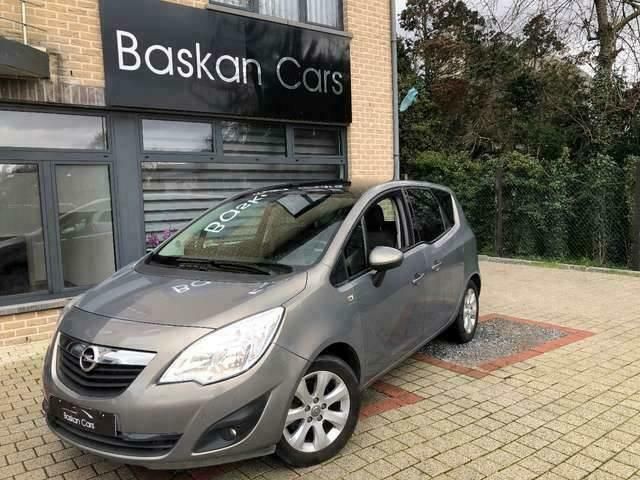 Bruin Occasion 2011 Opel Meriva MPV | € 6.950 (Iets duurder) - Afbeelding 1/4