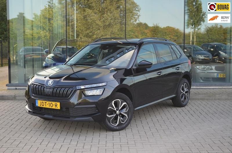 Zwart Gebruikt 2023 Skoda Kamiq SUV | € 24.445 (Eerlijke prijs) - Afbeelding 1/4