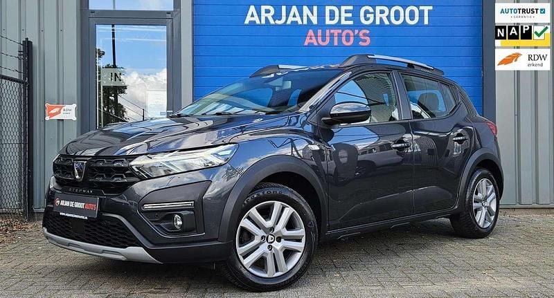 Occasion Dacia Sandero Expression 91 PK (66 kW) 2021 Grijs Hatchback