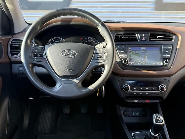 Occasion Hyundai i20 101 PK (74 kW) 2016 Grijs Hatchback