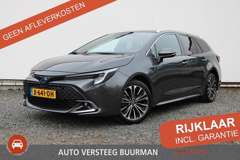 Grijs Occasion 2023 Toyota Corolla Edition Stationwagen | € 27.950 (Eerlijke prijs) - Afbeelding 1/4