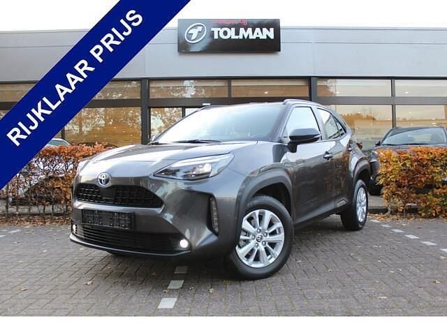 Grijs Gebruikt 2024 Toyota Yaris Cross SUV | € 29.950 (Duur) - Afbeelding 1/4