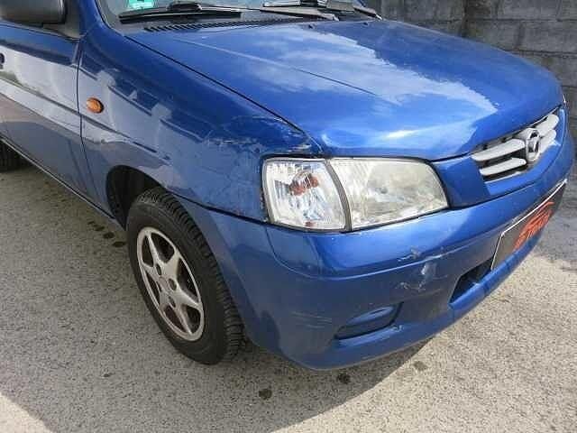 Occasion Mazda Demio 63 PK (46 kW) 2002 Blauw Hatchback