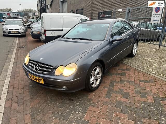 Blauw (metallic) Gebruikt 2003 Mercedes 200 Avantgarde Coupé | € 5.750 (Eerlijke prijs) - Afbeelding 1/4
