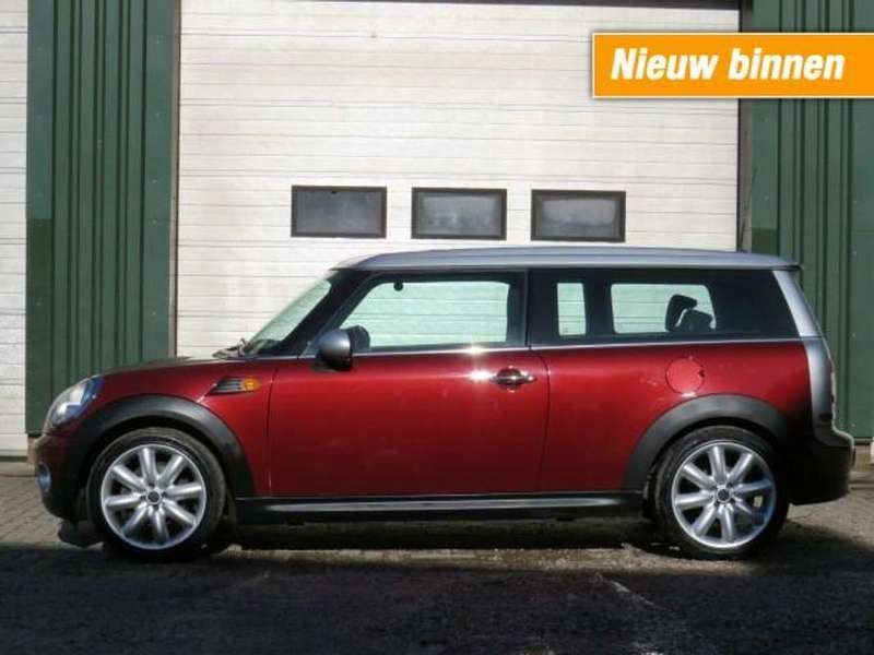 Rood, metallic lak Gebruikt 2008 Mini Cooper Clubman Stationwagen | € 6.250 (Iets duurder) - Afbeelding 1/4