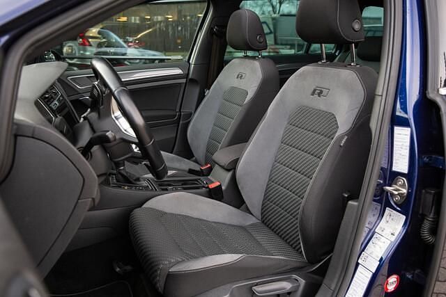 Occasion VW Golf VII Highline 150 PK (110 kW) 2019 Blauw Stationwagen