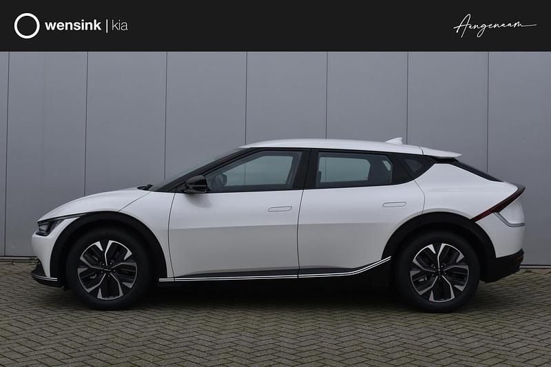 Wit Occasion 2024 Kia EV6 Light SUV | € 29.935 (Super prijs) - Afbeelding 1/4
