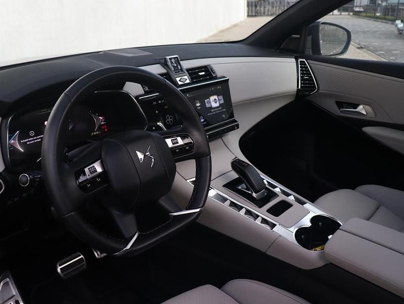 Occasion DS Automobiles DS7 Crossback 300 PK (220 kW) 2025 Grijs SUV