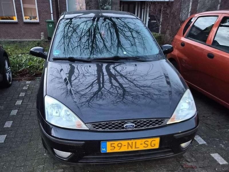 Occasion Ford Focus 101 PK (74 kW) 2003 Zwart Stationwagen