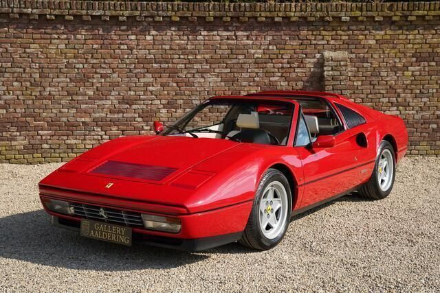 Rood Gebruikt 1986 Ferrari 328 Cabriolet | € 94.500 - Afbeelding 1/4