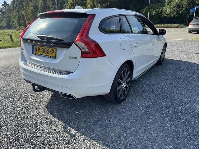 Occasion Volvo V60 163 PK (119 kW) 2016 Wit Stationwagen