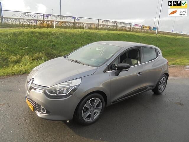 Grijs Gebruikt 2014 Renault Clio R.S. Hatchback | € 7.250 (Eerlijke prijs) - Afbeelding 1/4