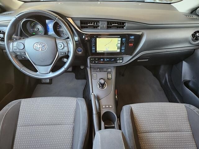 Occasion Toyota Auris 99 PK (72 kW) 2018 Grijs Hatchback