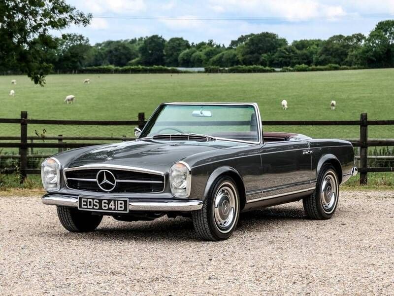Anders Gebruikt 1964 Mercedes 230 Cabriolet | € 52.601 - Afbeelding 1/4