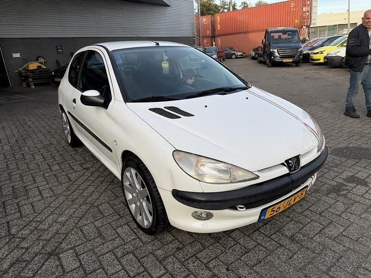 Occasion Peugeot 206 75 PK (55 kW) 1999 Wit Hatchback