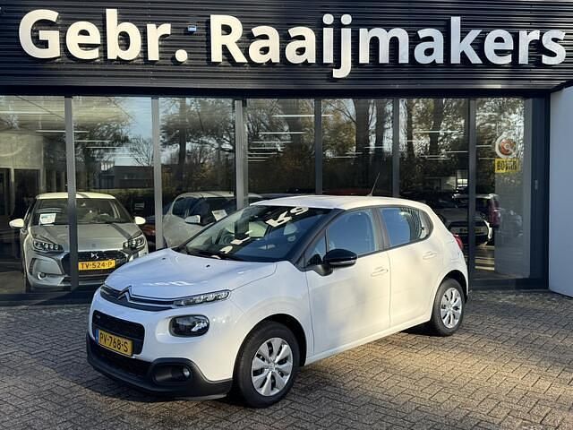 Wit Occasion 2017 Citroën C3 Feel Hatchback | € 4.900 (Goede deal) - Afbeelding 1/4