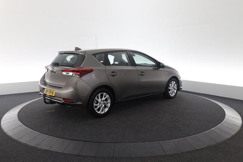 Occasion Toyota Auris 116 PK (85 kW) 2016 Grijs Hatchback