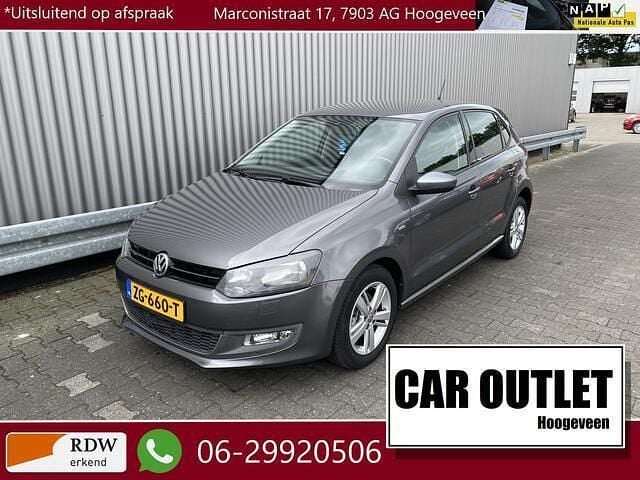 Grijs Gebruikt 2013 VW CC Match Sedan | € 5.750 - Afbeelding 1/4
