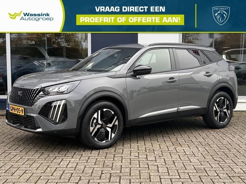Grijs Gebruikt 2024 Peugeot 2008 Allure SUV | € 32.895 - Afbeelding 1/4