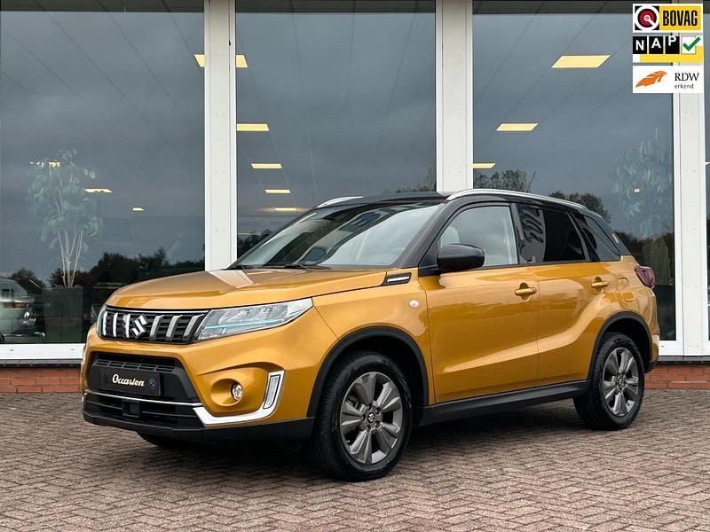 Goud Gebruikt 2024 Suzuki Vitara SUV | € 27.650 (Goede deal) - Afbeelding 1/4