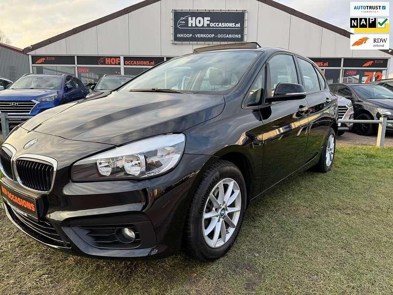 Zwart Gebruikt 2017 BMW 216 Active Tourer Executive MPV | € 13.750 (Goede deal) - Afbeelding 1/4