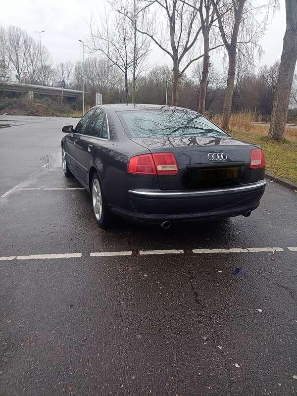 Grijs Occasion 2003 Audi A8 Exclusive Sedan | € 3.500 (Super prijs) - Afbeelding 1/4