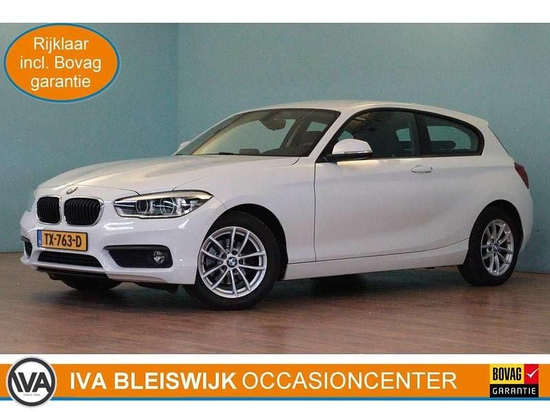 Wit Gebruikt 2018 BMW 118 Executive Hatchback | € 16.900 (Super prijs) - Afbeelding 1/3
