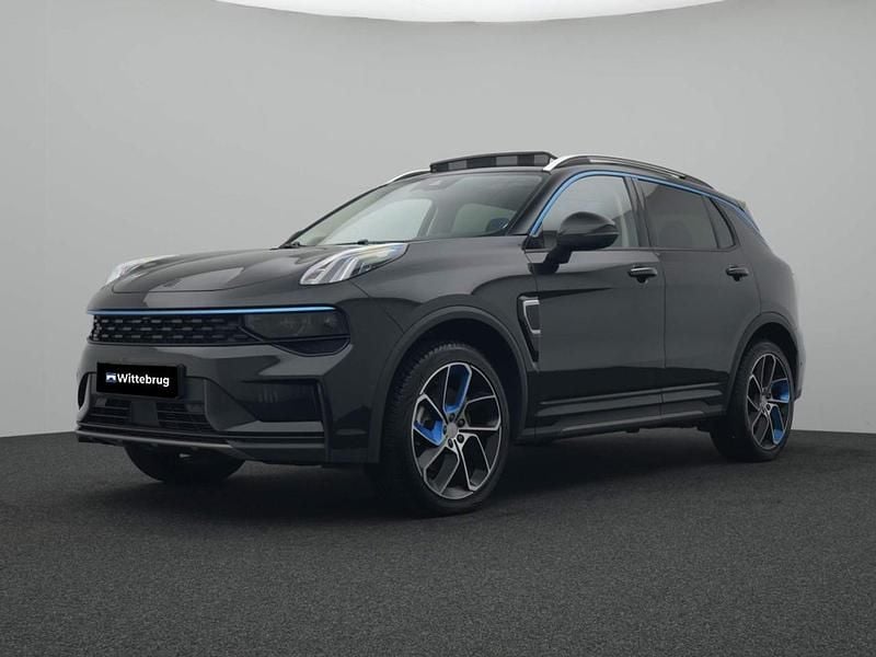 Zwart Gebruikt 2022 Lynk & Co 01 SUV | € 24.425 (Eerlijke prijs) - Afbeelding 1/2