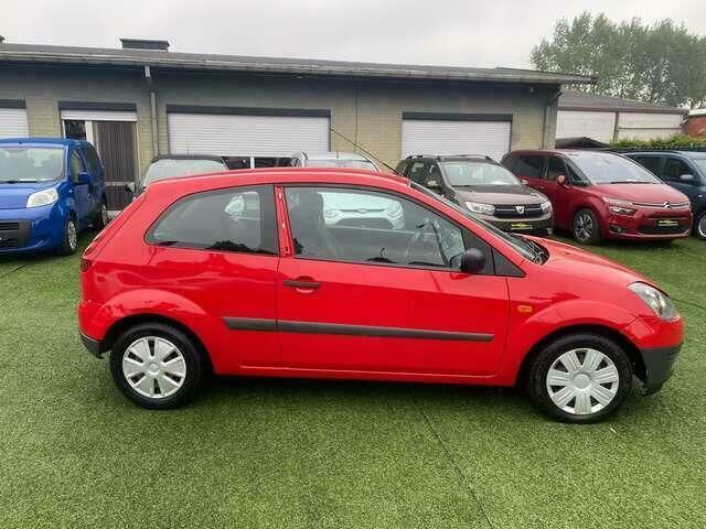 Occasion Ford Fiesta Ambiente 67 PK (49 kW) 2006 Rood Hatchback