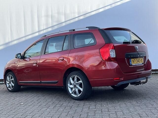 Occasion Dacia Logan MCV Lauréate 2017 Rood (metallic) MPV