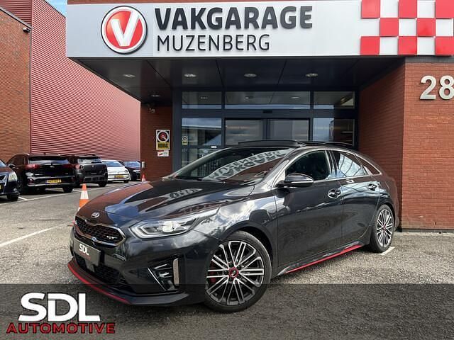 Zwart Gebruikt 2019 Kia ProCeed 2 Hatchback | € 23.945 (Eerlijke prijs) - Afbeelding 1/4