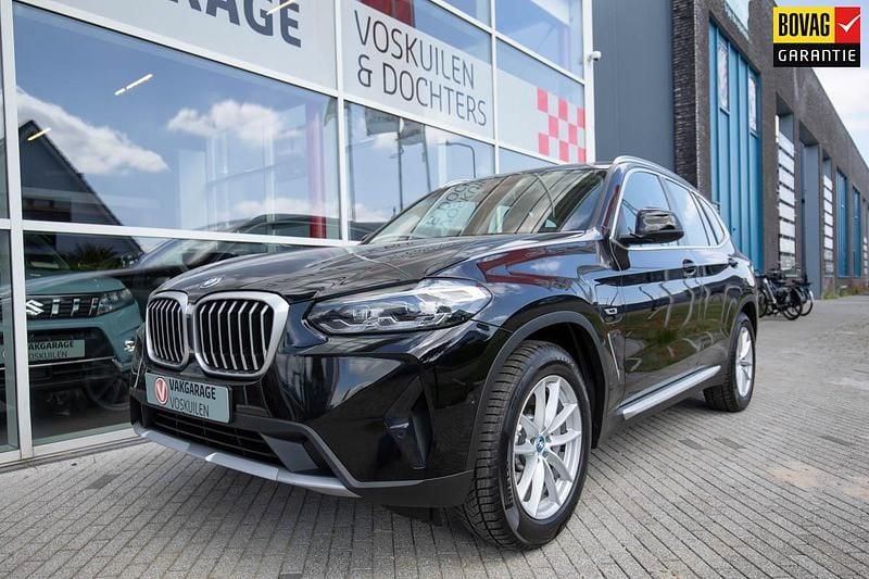 Zwart Occasion 2022 BMW X3 Basis SUV | € 40.950 (Super prijs) - Afbeelding 1/4