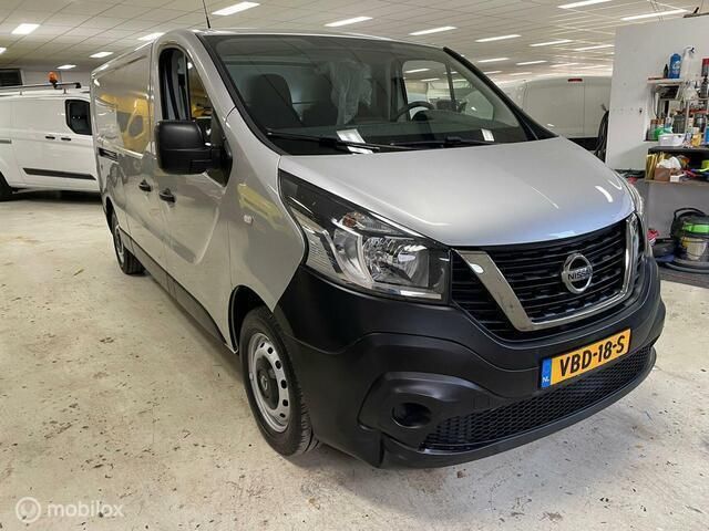 Zilver Gebruikt 2019 Nissan NV300 Acenta Van | € 13.500 (Eerlijke prijs) - Afbeelding 1/4