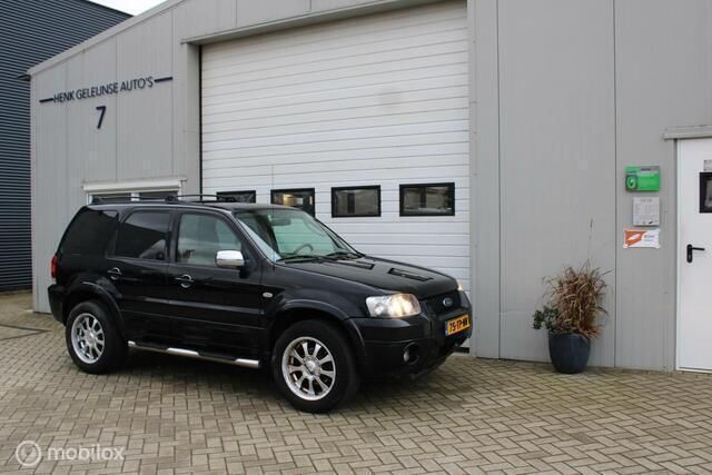 Zwart Gebruikt 2005 Ford Maverick SUV | € 2.750 - Afbeelding 1/4