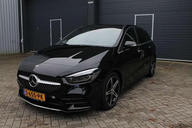 Occasion Mercedes B250 Premium Plus 224 PK (164 kW) 2019 Zwart MPV