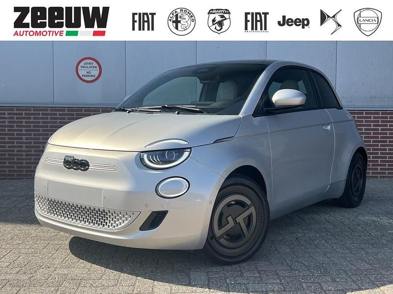 Grijs Nieuw 2025 Fiat 500e Hatchback | € 36.900 (Duur) - Afbeelding 1/4