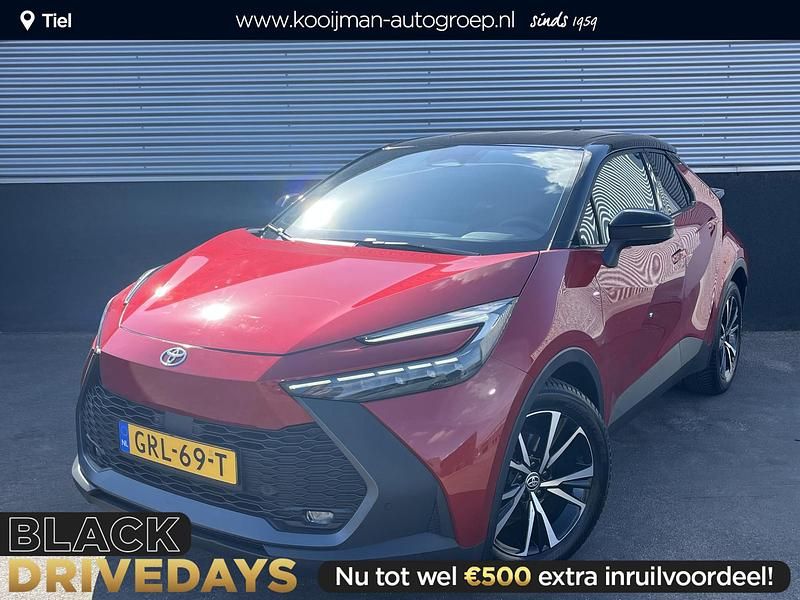 Rood Gebruikt 2024 Toyota C-HR+ Edition SUV | € 33.400 - Afbeelding 1/4
