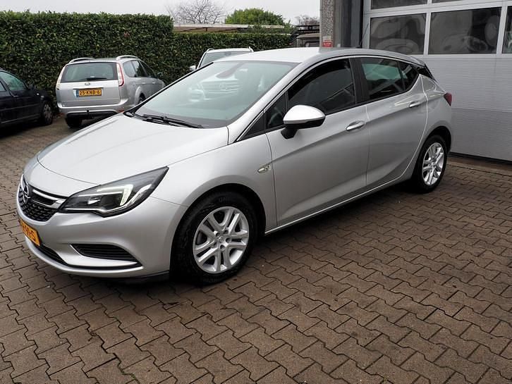 Occasion Opel Astra Edition 110 PK (80 kW) 2019 Grijs Hatchback