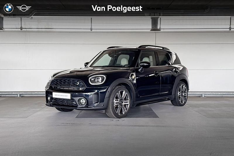 Enigmatic black Gebruikt 2022 Mini Cooper S Countryman Business SUV | € 36.900 (Eerlijke prijs) - Afbeelding 1/4
