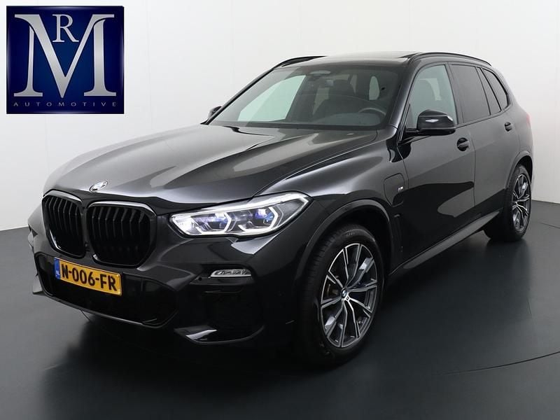 Zwart Gebruikt 2021 BMW X5 Executive SUV | € 62.899 (Goede deal) - Afbeelding 1/4