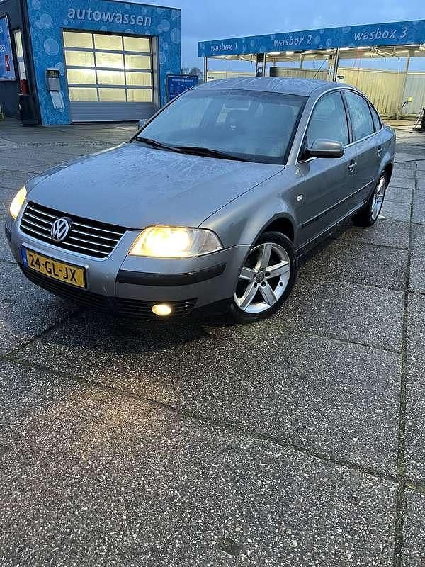 Occasion VW Passat Trendline 116 PK (85 kW) 2001 Goud Sedan