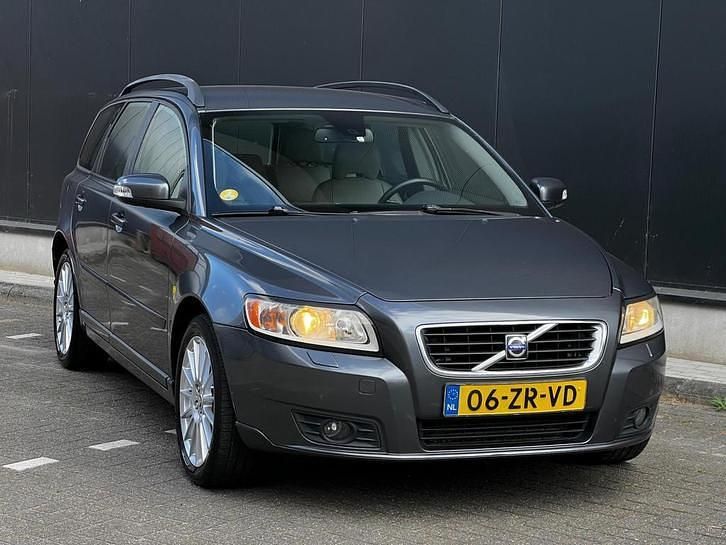 Occasion Volvo V50 Momentum 180 PK (132 kW) 2008 Grijs Stationwagen