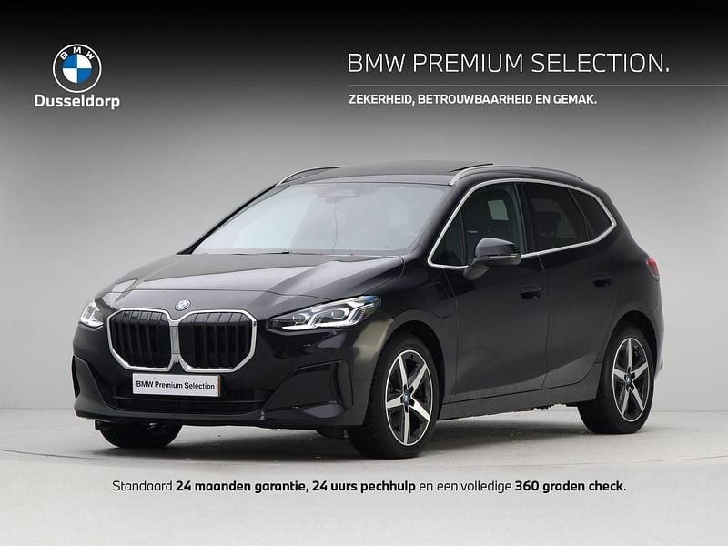Zwart Gebruikt 2024 BMW 225 Active Tourer Comfort Edition MPV | € 38.950 (Goede deal) - Afbeelding 1/4
