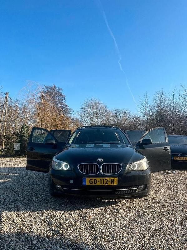 Occasion 2007 BMW 530 Stationwagen | € 4.495 (Eerlijke prijs) - Afbeelding 1/4