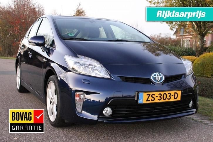 Gebruikt 2015 Toyota Prius Business Edition | € 12.900 (Eerlijke prijs) - Afbeelding 1/4