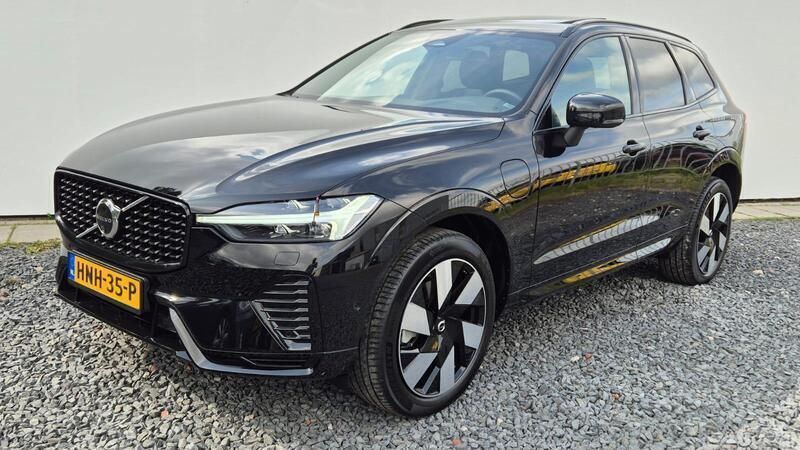Zwart Gebruikt 2024 Volvo XC60 Plus SUV | € 63.450 (Duur) - Afbeelding 1/4