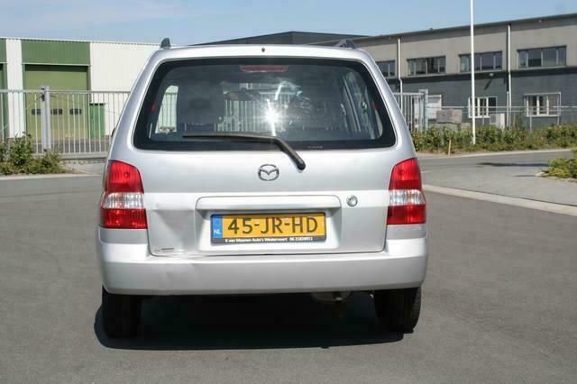 Occasion Mazda Demio Exclusive 75 PK (55 kW) 2002 Grijs Hatchback